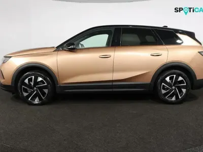 Used Vauxhall Grandland X Ultimate 143 HP (105 kW) 2025 Yellow SUV