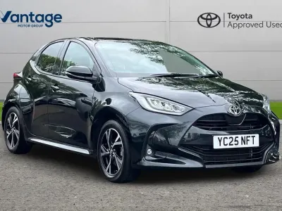 Used Toyota Yaris Design 113 HP (83 kW) 2025 Black Hatchback