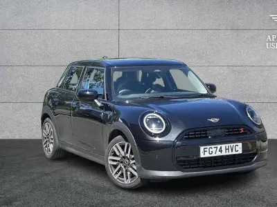 Used Mini Cooper Classic 204 HP (150 kW) 2024 Black Hatchback
