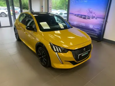Używany Peugeot 208 GT 99 KM (72 kW) 2023 Żółty Hatchback