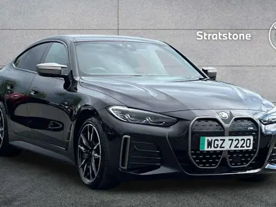 Begagnad BMW i4 Shadowline 394 kW (537 HK) 2022 Svart Sedan