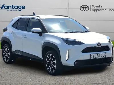 Used Toyota Yaris Cross Design 113 HP (83 kW) 2024 White SUV
