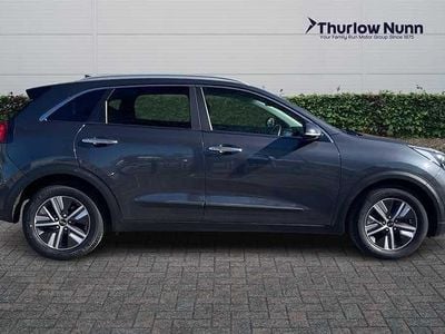 Begagnad Kia Niro 141 HK (103 kW) 2021 Grå SUV