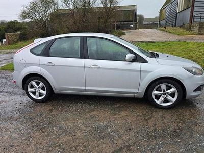 Used Ford Focus Zetec 2010 Silver Hatchback