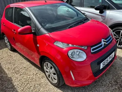 Używany Citroën C1 Feel 68 KM (50 kW) 2015 Czerwony Hatchback