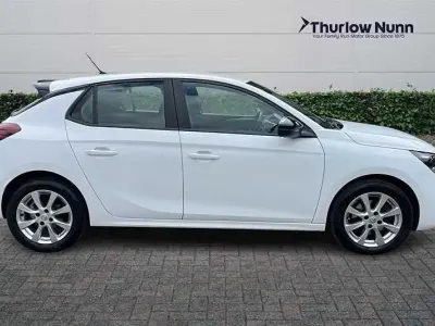 Używany Vauxhall Corsa Edition 100 KM (73 kW) 2022 Biały Hatchback