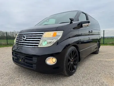 Used Nissan Elgrand 2007 Black MPV
