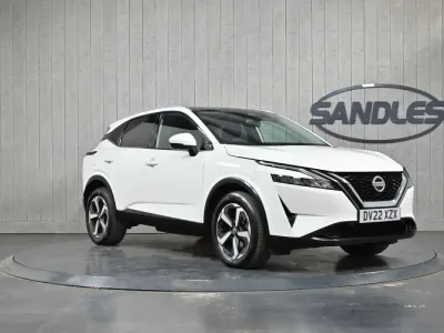Used Nissan Qashqai N-Connecta 2022 White SUV