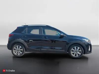Used Kia Stonic 100 HP (73 kW) 2023 Black SUV