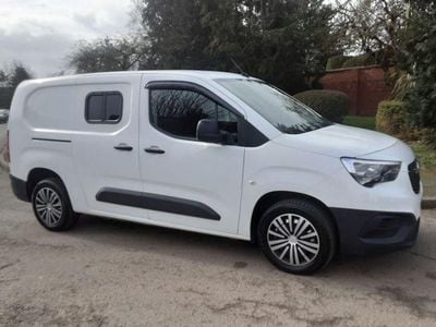 Used Vauxhall Combo Edition 100 HP (73 kW) 2020 White MPV