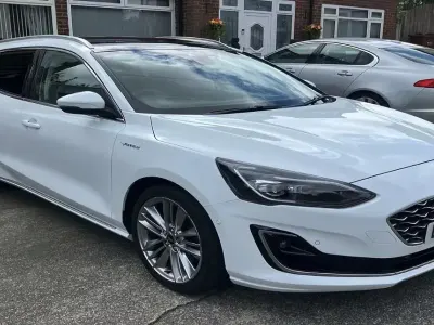 Używany Ford Focus Vignale 150 KM (110 kW) 2020 Biały Kombi