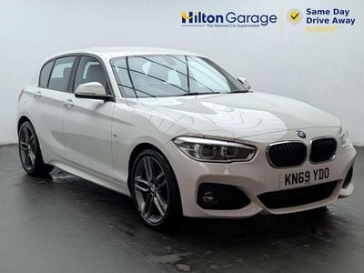Usado BMW 118 M Sport 136 HP (100 kW) 2019 Branco Citadino