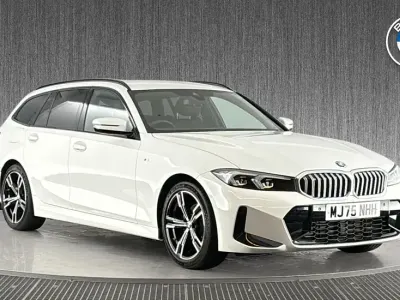 Usado BMW 320 M Sport 181 HP (133 kW) 2025 Branco Carrinha