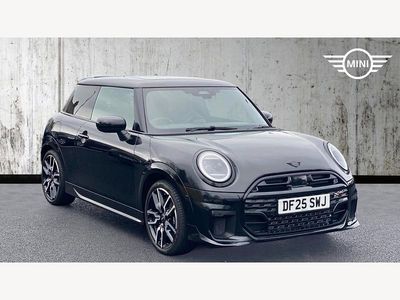 Used Mini Cooper S Hatch 201 HP (147 kW) 2025 Black Hatchback