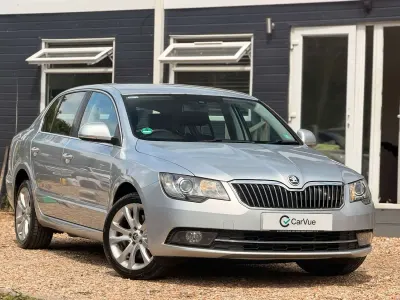 Used Skoda Superb SE 140 HP (102 kW) 2014 Silver Hatchback