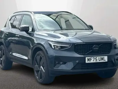 Used Volvo XC40 Plus 161 HP (118 kW) 2025 Blue SUV