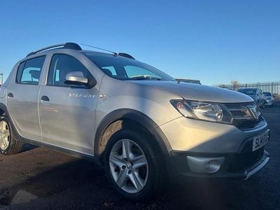 Used Dacia Sandero Lauréate 90 HP (66 kW) 2014