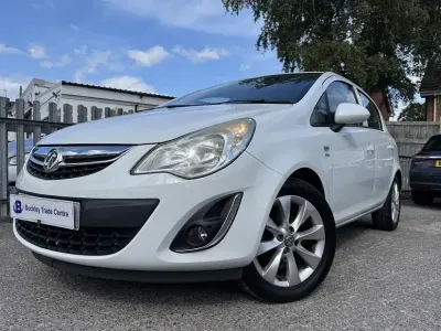 Used Vauxhall Corsa Active 95 HP (69 kW) 2012 White Hatchback