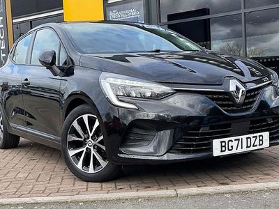 Used Renault Clio V Iconic 90 HP (66 kW) 2022 Hatchback