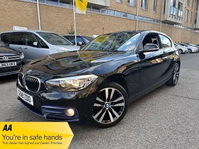 Used BMW 118 Sport Line 2018 Black Hatchback