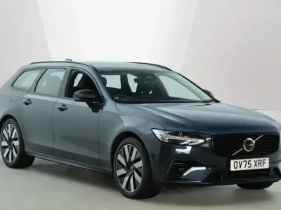 Used Volvo V90 Plus 350 HP (257 kW) 2025 Estate