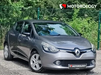 Usado Renault Clio IV Dynamique 75 HP (55 kW) 2015 Cinzento Citadino