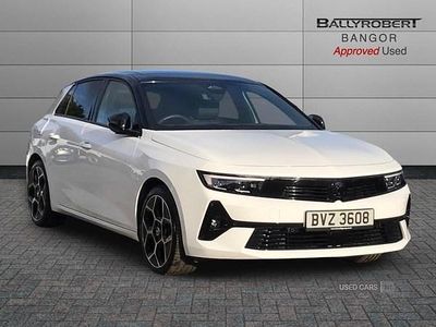 Used Vauxhall Astra Ultimate 130 HP (95 kW) 2024 White Hatchback