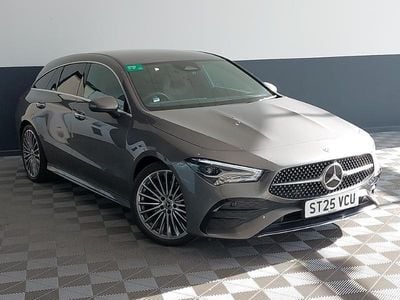 Begagnad Mercedes CLA200 AMG Line Premium 163 HK (119 kW) 2025 Grå Kombi