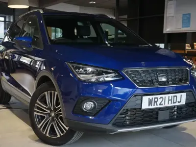 Używany Seat Arona XCELLENCE 108 KM (79 kW) 2021 Niebieski SUV