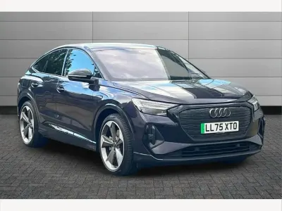 Gebraucht Audi Q4 e-tron Black Edition 206 kW (281 PS) 2025 Other SUV