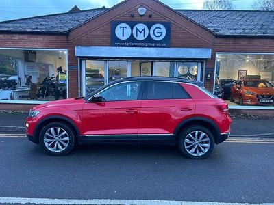 Usado VW T-Roc Design 115 HP (84 kW) 2020 Vermelho SUV
