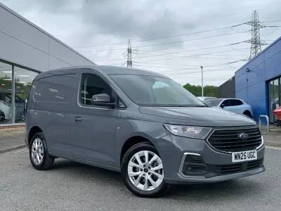 Usado Ford Transit Connect Limited 148 HP (108 kW) 2025 Cinzento Monovolume
