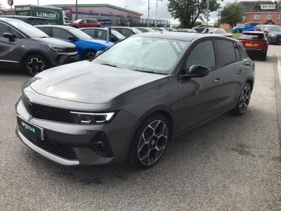Used Vauxhall Astra Ultimate 128 HP (94 kW) 2023 Grey Hatchback