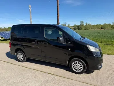 Usado Nissan NV200 SE 89 CV (65 kW) 2012 Negro Monovolumen