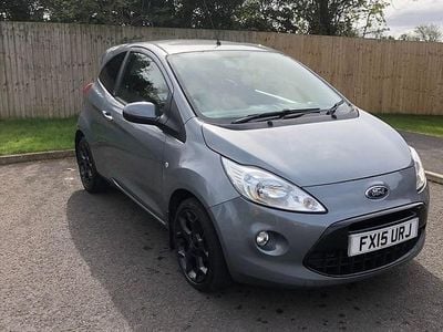 Usado Ford Ka Metall 69 HP (50 kW) 2015 Prateado Citadino