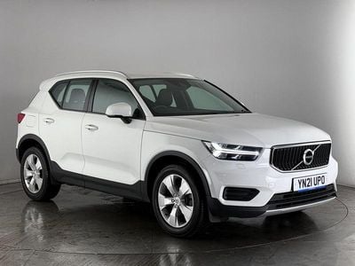 White Used 2021 Volvo XC40 Momentum SUV | £17,950 (Fair price)