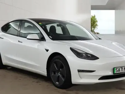 Used Tesla Model 3 Long Range AWD 254 kW (346 HP) 2021 White Sedan