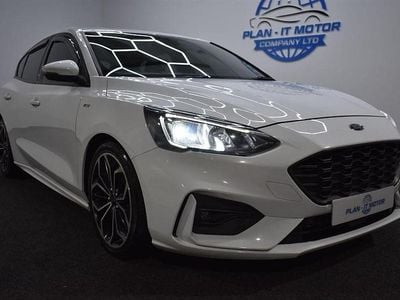 Used Ford Focus ST-Line X 120 HP (88 kW) 2019 White Hatchback