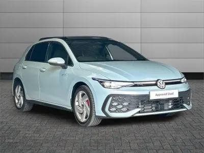 Used VW Golf VIII GTE 267 HP (196 kW) 2026 Blue Hatchback