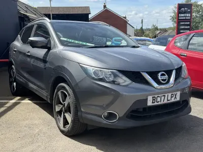 Used Nissan Qashqai N-Vision 110 HP (80 kW) 2017 Grey SUV