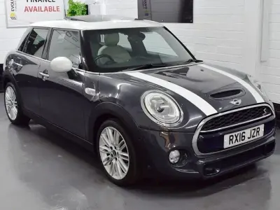 Używany Mini Cooper S Hatch 192 KM (141 kW) 2016 Szary Hatchback