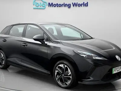 Used MG MG4 EV SE 150 kW (204 HP) 2023 Black Hatchback