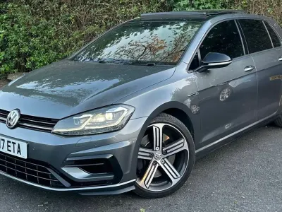 Używany VW Golf VII R 310 KM (228 kW) 2017 Szary Hatchback