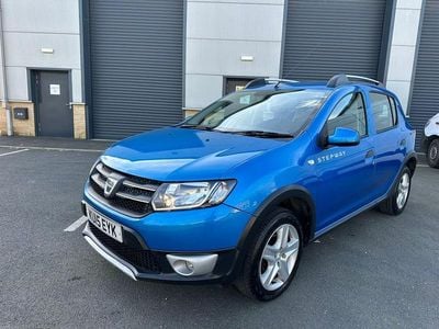 Used Dacia Sandero Lauréate 2015 Blue Hatchback