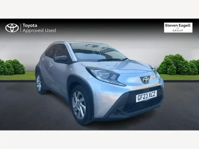 Used Toyota Aygo X PURE 72 HP (52 kW) 2023 Silver SUV