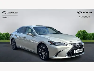 Used Lexus ES300H 2023 White Sedan