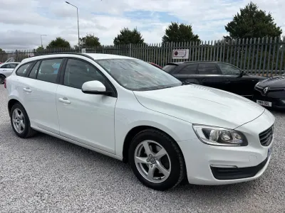 Used Volvo V60 Business Edition 190 HP (139 kW) 2016 White Estate