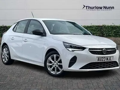 Used Vauxhall Corsa Design Edition 75 HP (55 kW) 2023 Arctic white Hatchback