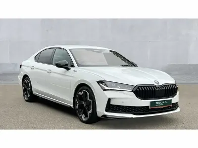 Used Skoda Superb SportLine 150 HP (110 kW) 2025 Pure white Hatchback