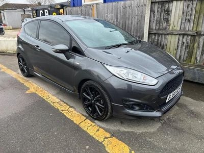 Used Ford Fiesta ST-Line 140 HP (102 kW) 2016 Grey Hatchback